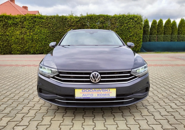 Volkswagen Passat cena 59200 przebieg: 187000, rok produkcji 2019 z Strzelce Opolskie małe 781